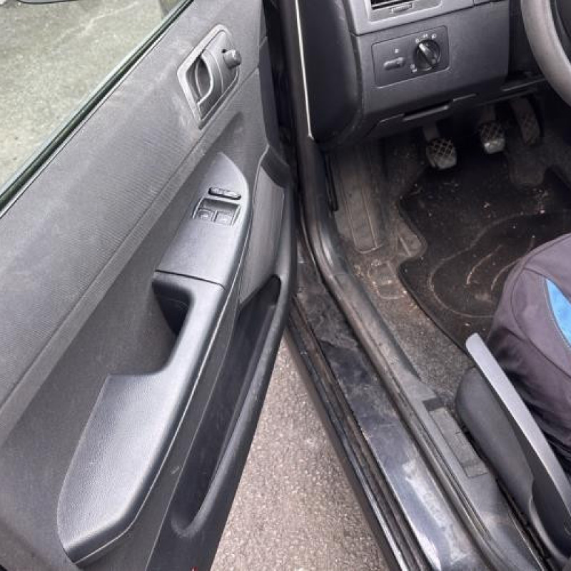 Leve vitre electrique avant droit SKODA FABIA 1 Photo n°19