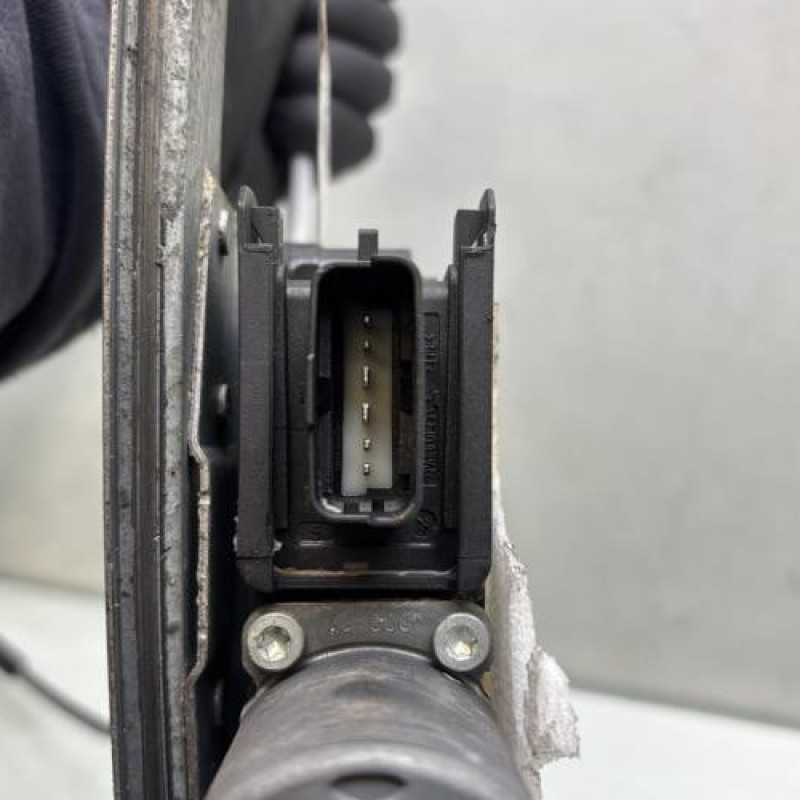 Leve vitre electrique avant gauche CITROEN C5 2 Photo n°6