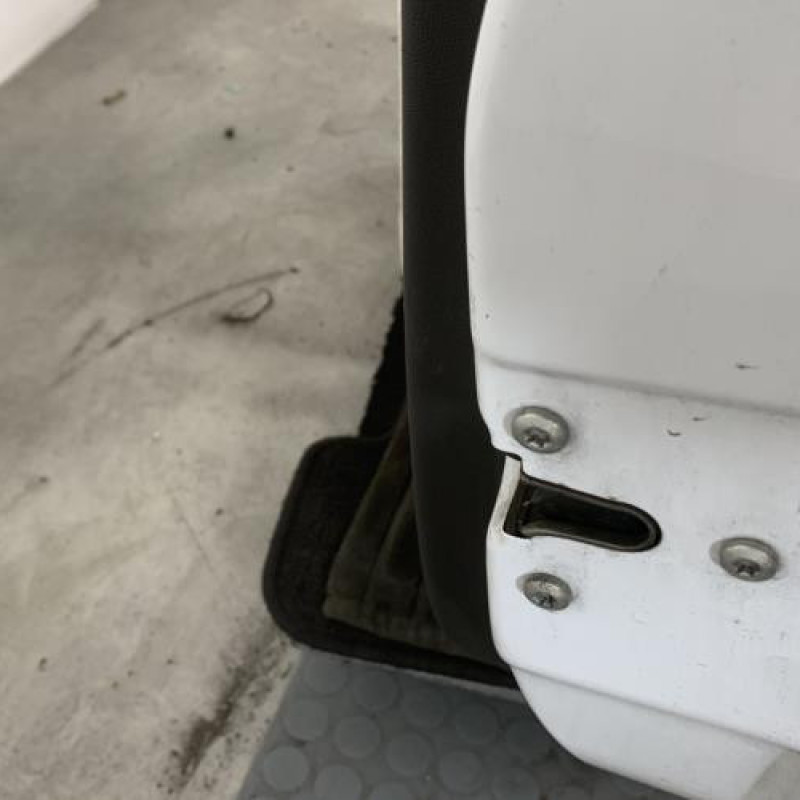 Porte avant droit OPEL CORSA C Photo n°3