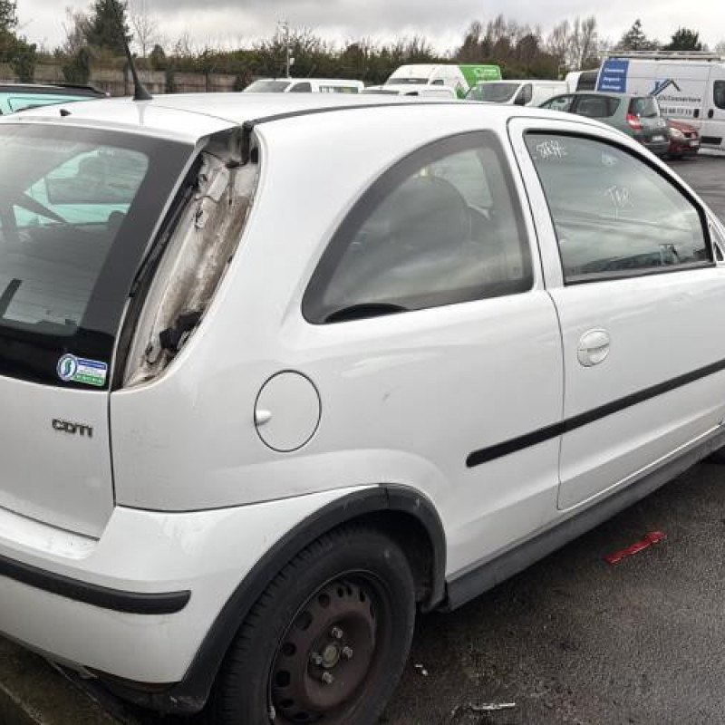 Porte avant droit OPEL CORSA C Photo n°11