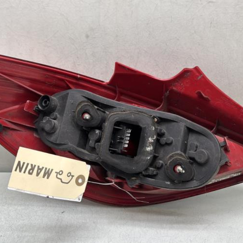 Feu arriere principal droit (feux) OPEL CORSA D Photo n°2