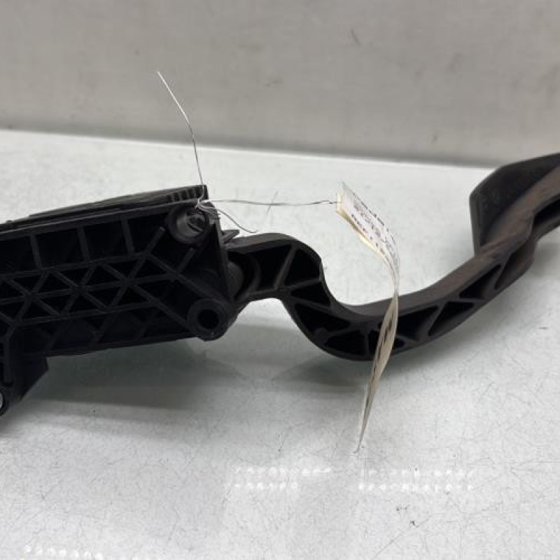 Pedale d'accelerateur OPEL CORSA D Photo n°3