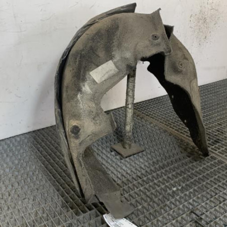 Pare boue arriere droit MERCEDES CLASSE C 204