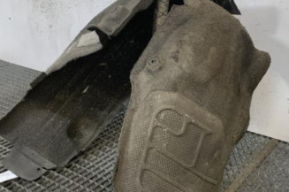 Pare boue arriere droit MERCEDES CLASSE C 204