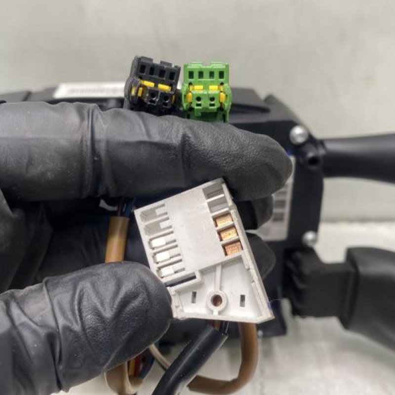 Com (Bloc Contacteur Tournant+Commodo Essuie Glace+Commodo Phare) PEUGEOT 207 Photo n°4