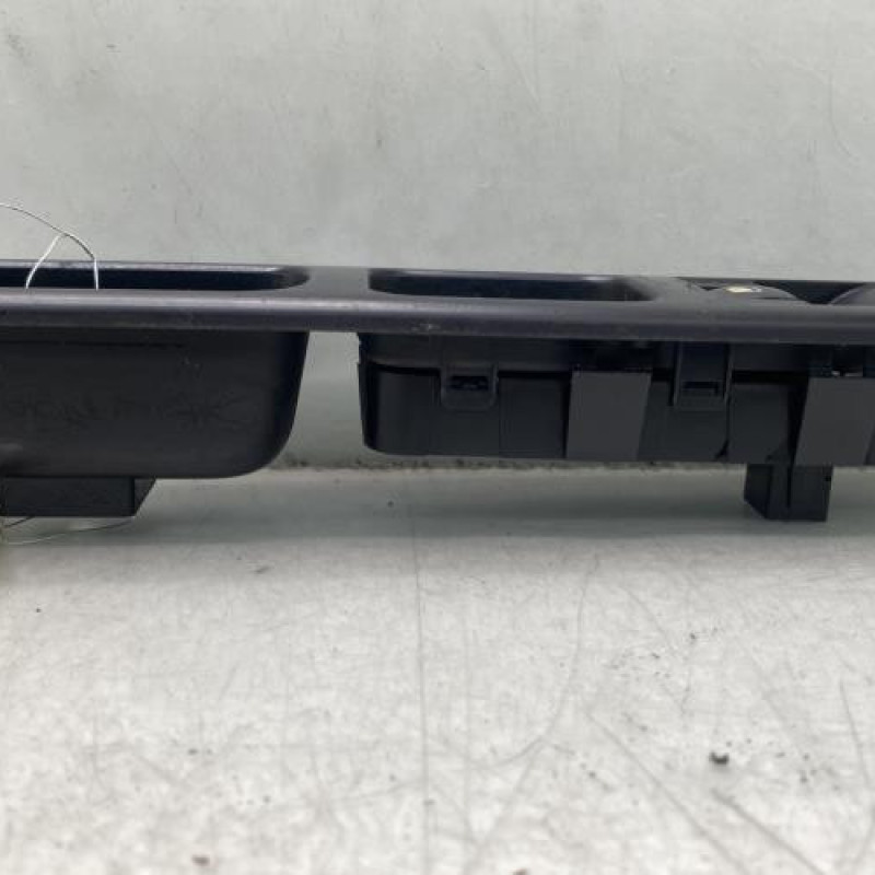 Interrupteur de leve vitre avant droit PEUGEOT 207 Photo n°2