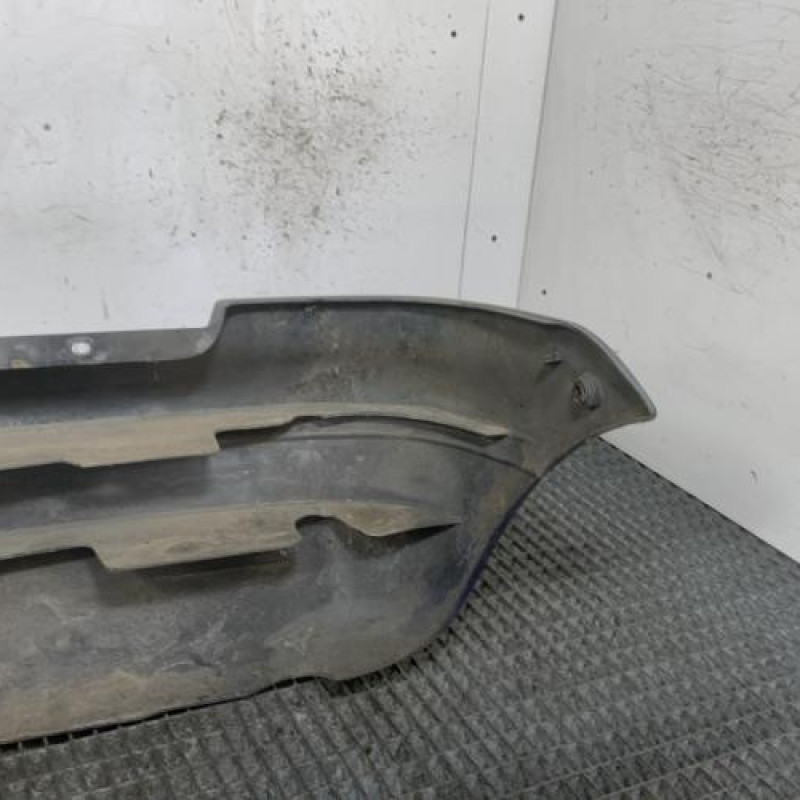 Pare choc arriere RENAULT TWINGO 1 Photo n°4