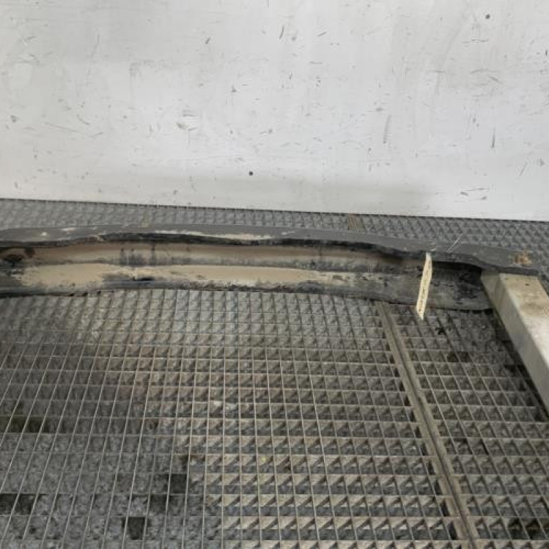 Renfort pare choc arriere (traverse) AUDI A4 3 Photo n°3