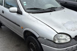 Optique avant principal droit (feux)(phare) OPEL CORSA B