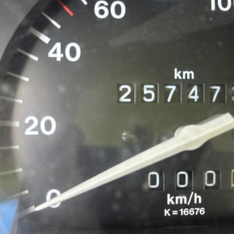 Optique avant principal droit (feux)(phare) OPEL CORSA B Photo n°16