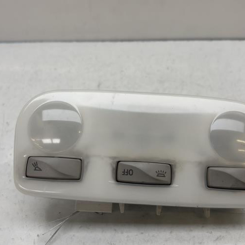 Eclairage de plafonnier RENAULT GRAND SCENIC 3 Photo n°1