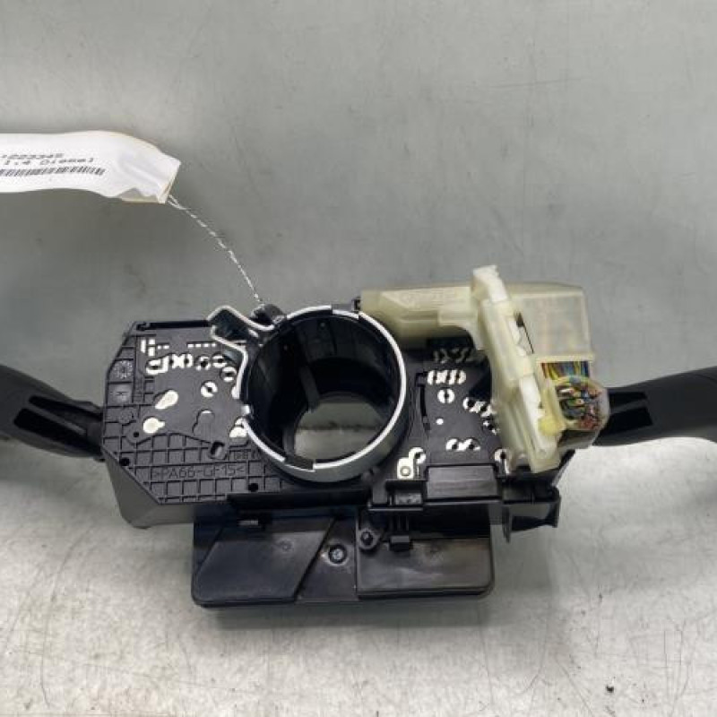 Com (Bloc Contacteur Tournant+Commodo Essuie Glace+Commodo Phare) VOLKSWAGEN POLO 4 Photo n°5