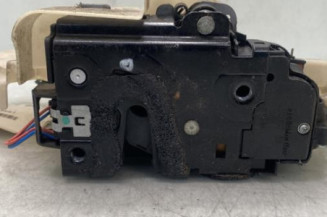 Serrure arriere gauche VOLKSWAGEN POLO 4