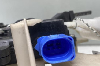 Serrure arriere gauche VOLKSWAGEN POLO 4