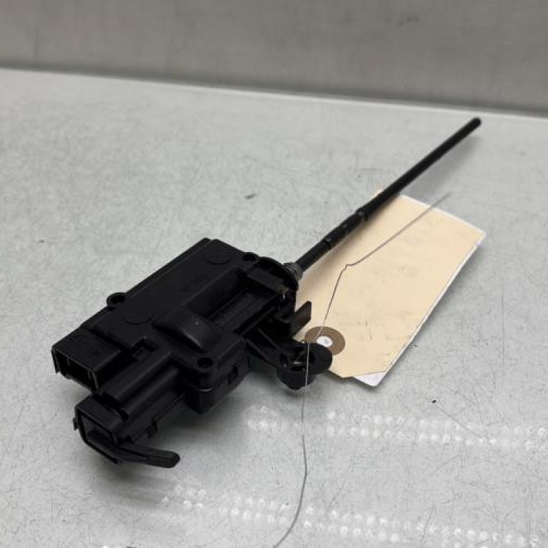 Actionneur verrou trappe d'essence RENAULT CLIO 4 Photo n°2