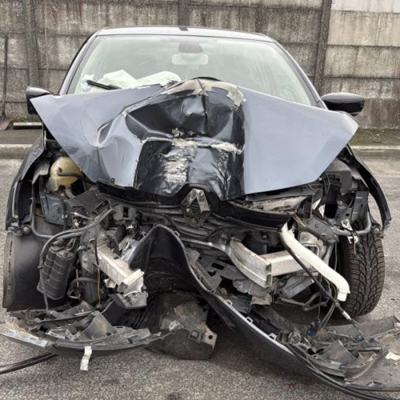 Actionneur verrou trappe d'essence RENAULT CLIO 4 Photo n°11