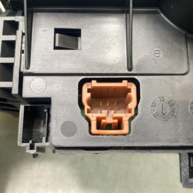 Com (Bloc Contacteur Tournant+Commodo Essuie Glace+Commodo Phare) PEUGEOT 308 1 Photo n°6