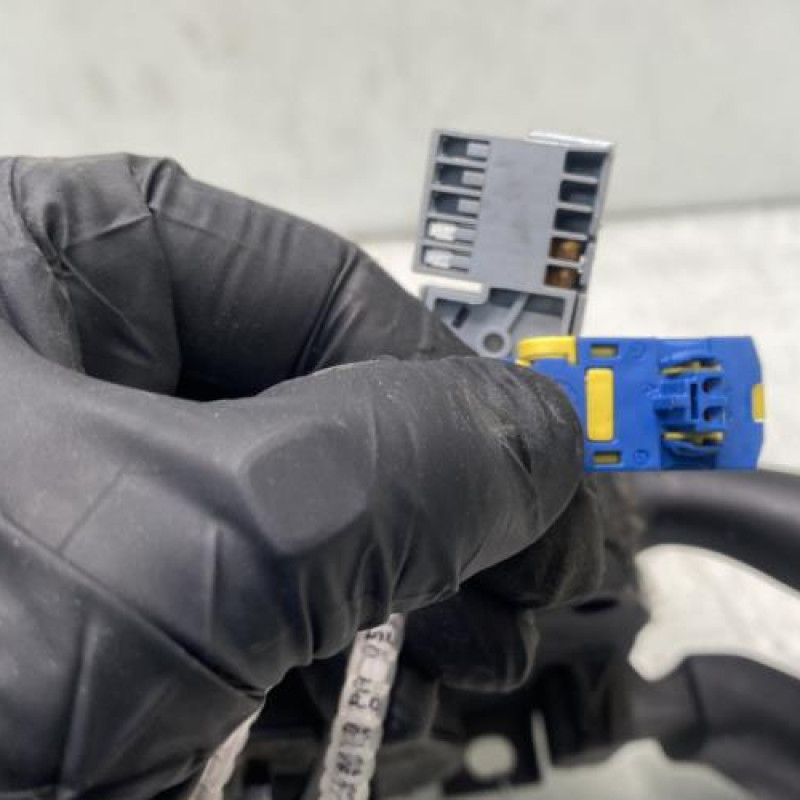 Com (Bloc Contacteur Tournant+Commodo Essuie Glace+Commodo Phare) PEUGEOT 308 1 Photo n°8