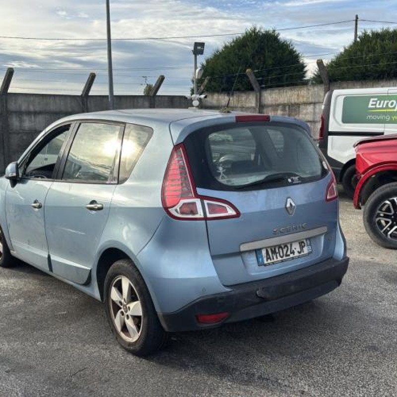 Malle/Hayon arriere RENAULT SCENIC 3 Photo n°12