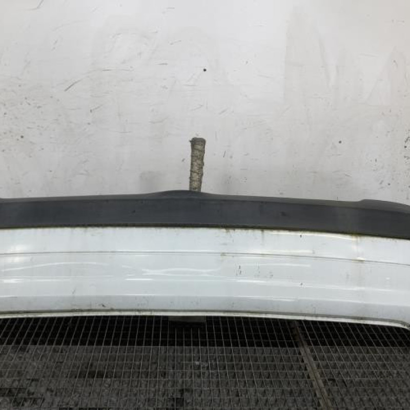 Pare choc arriere RENAULT CLIO 2 Photo n°1