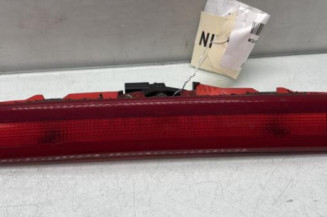 Feu arriere stop central RENAULT CLIO 3 Photo n°1