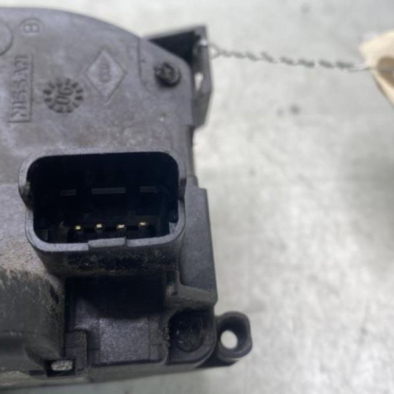 Serrure avant gauche RENAULT CLIO 3 Photo n°5