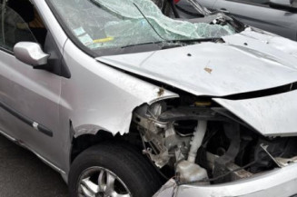 Serrure avant gauche RENAULT CLIO 3