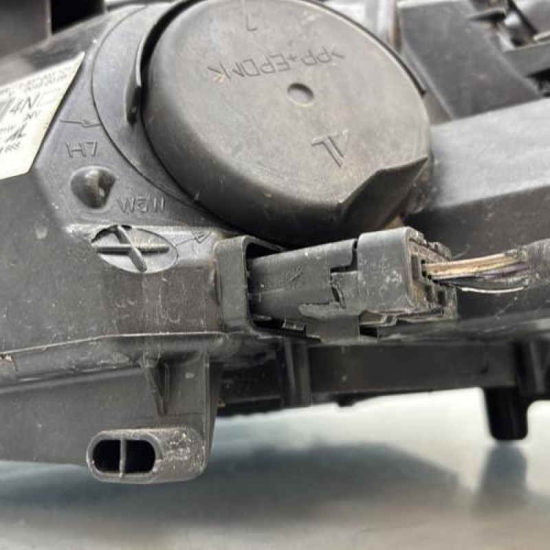 Optique avant principal droit (feux)(phare) RENAULT MEGANE 3 Photo n°6