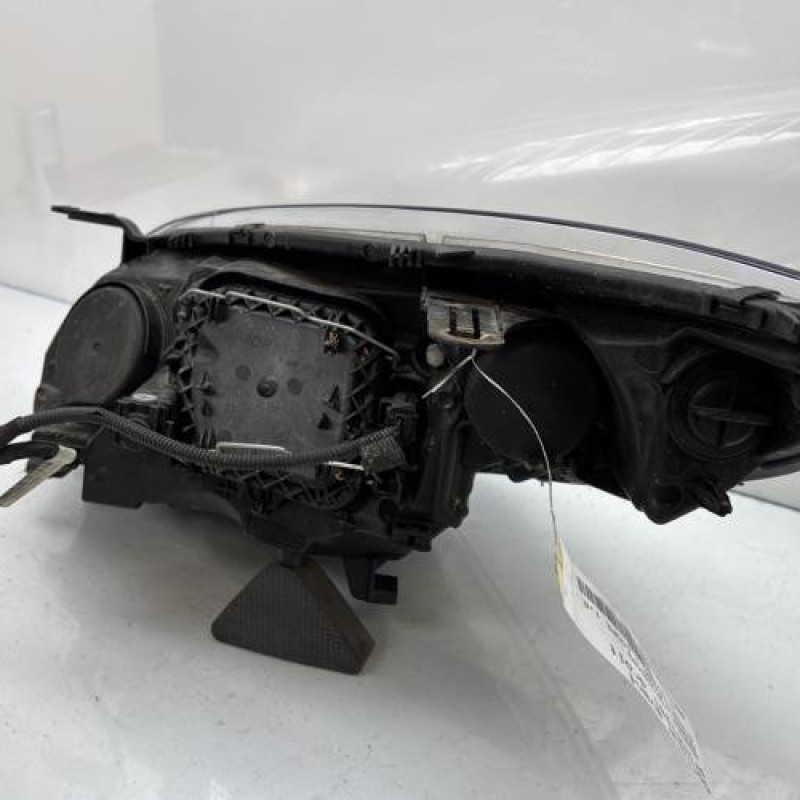 Optique avant principal droit (feux)(phare) RENAULT MEGANE 3 Photo n°9