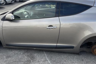 Vitre avant droit RENAULT MEGANE 3