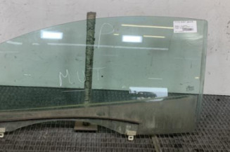 Vitre avant gauche RENAULT MEGANE 3 Photo n°1