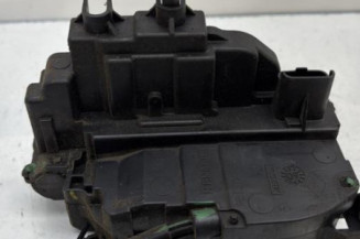 Serrure avant droit RENAULT MEGANE 3