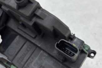 Serrure avant droit RENAULT MEGANE 3