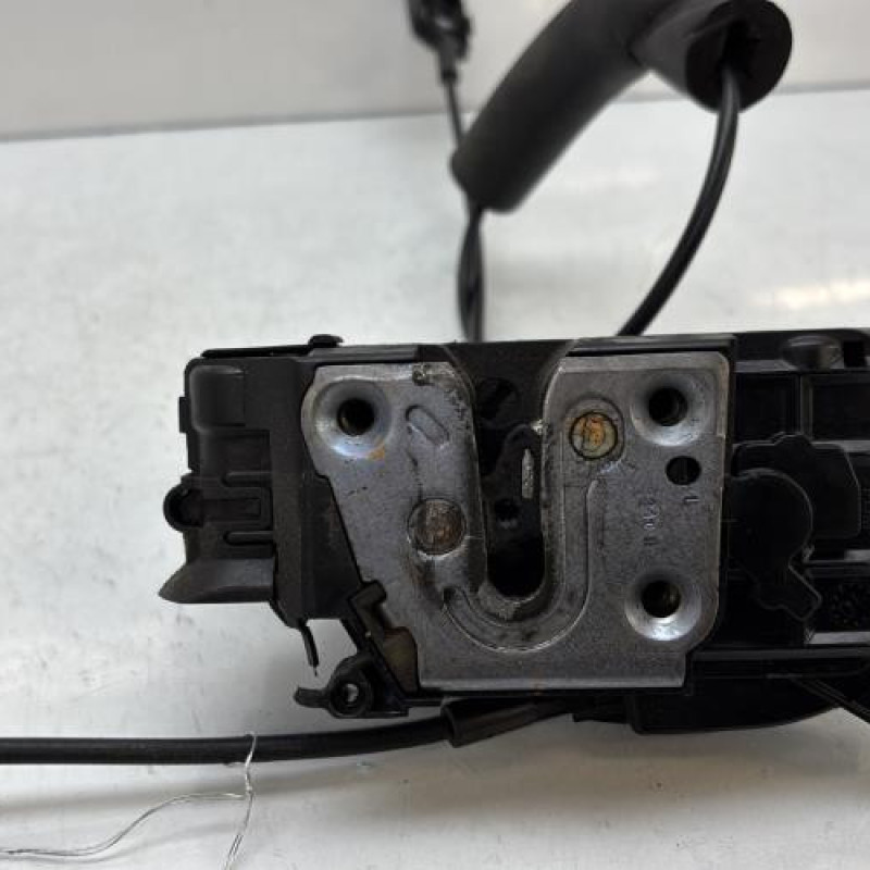 Serrure avant gauche RENAULT MEGANE 3 Photo n°8