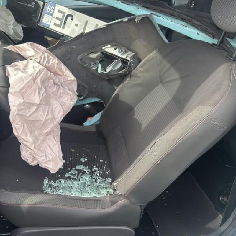 Feu arriere secondaire droit (feux) RENAULT TWINGO 2 Photo n°15