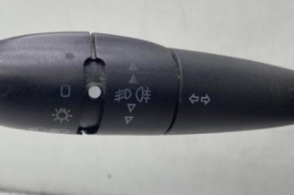 Com (Bloc Contacteur Tournant+Commodo Essuie Glace+Commodo Phare) CITROEN C3 1