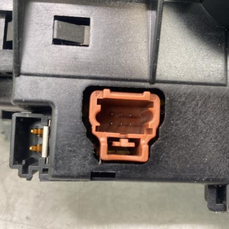 Com (Bloc Contacteur Tournant+Commodo Essuie Glace+Commodo Phare) CITROEN C3 1 Photo n°7