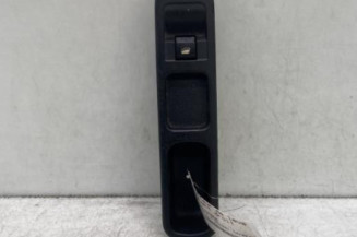 Interrupteur de leve vitre avant droit PEUGEOT 207 Photo n°1