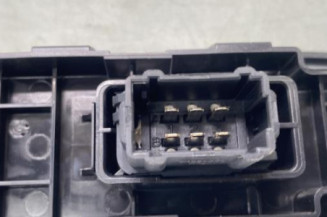 Interrupteur de leve vitre avant droit PEUGEOT 207