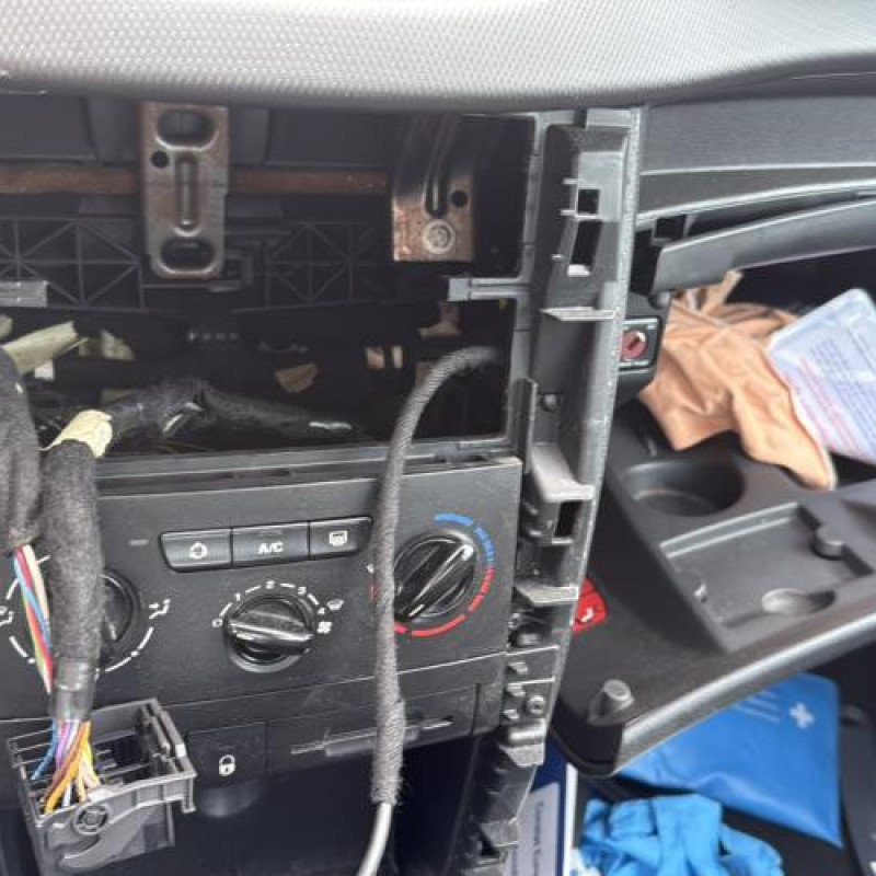 Serrure avant gauche PEUGEOT 207 Photo n°18