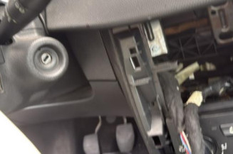 Serrure avant gauche PEUGEOT 207