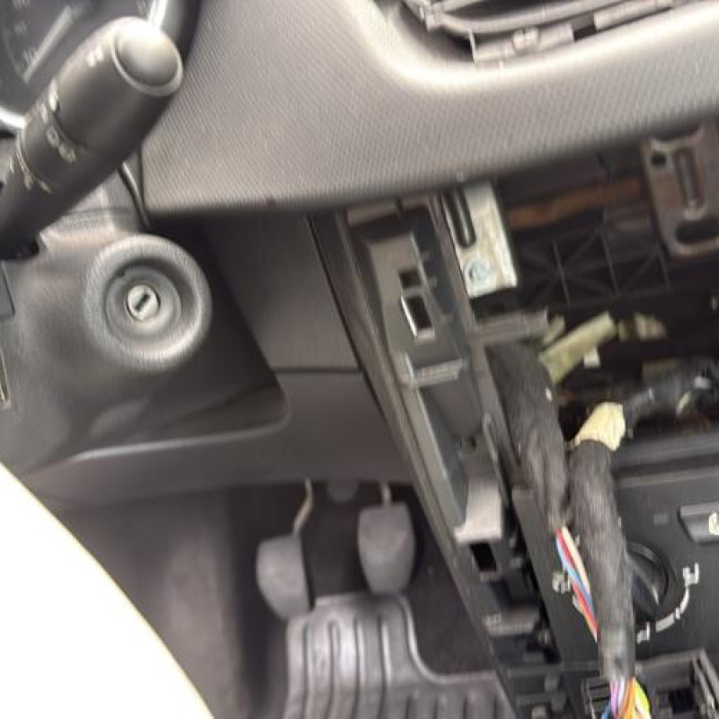 Serrure avant gauche PEUGEOT 207 Photo n°19