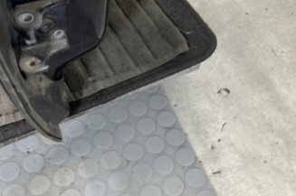 Porte avant droit PEUGEOT 208 1