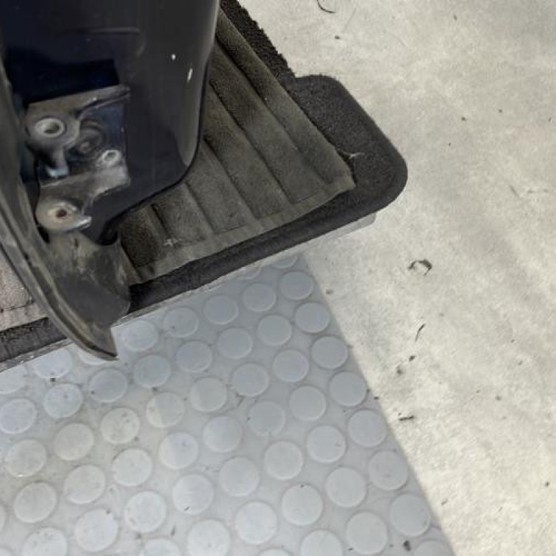 Porte avant droit PEUGEOT 208 1 Photo n°5