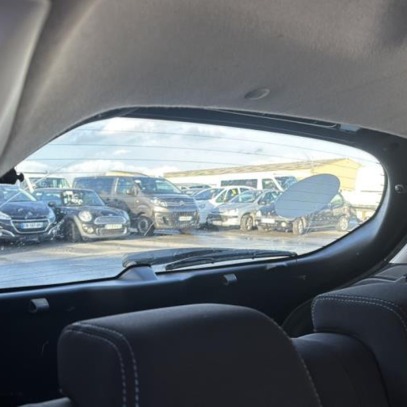 Porte avant droit PEUGEOT 208 1 Photo n°16