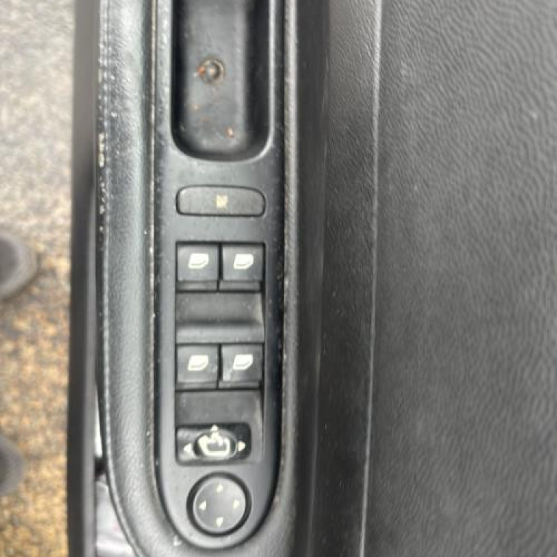 Moteur essuie glace arriere PEUGEOT 307 Photo n°15