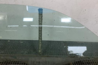 Vitre avant droit NISSAN MICRA 3 Photo n°1