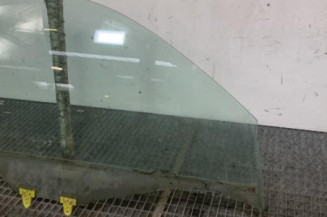 Vitre avant droit NISSAN MICRA 3