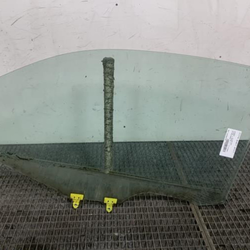 Vitre avant droit NISSAN MICRA 3 Photo n°4