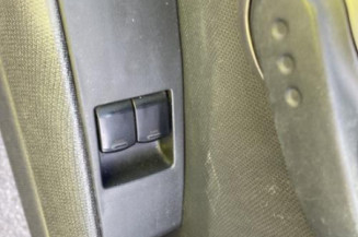 Vitre avant droit NISSAN MICRA 3